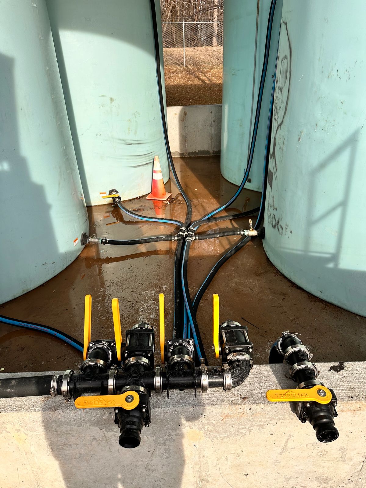 Precision tank plumbing & valves